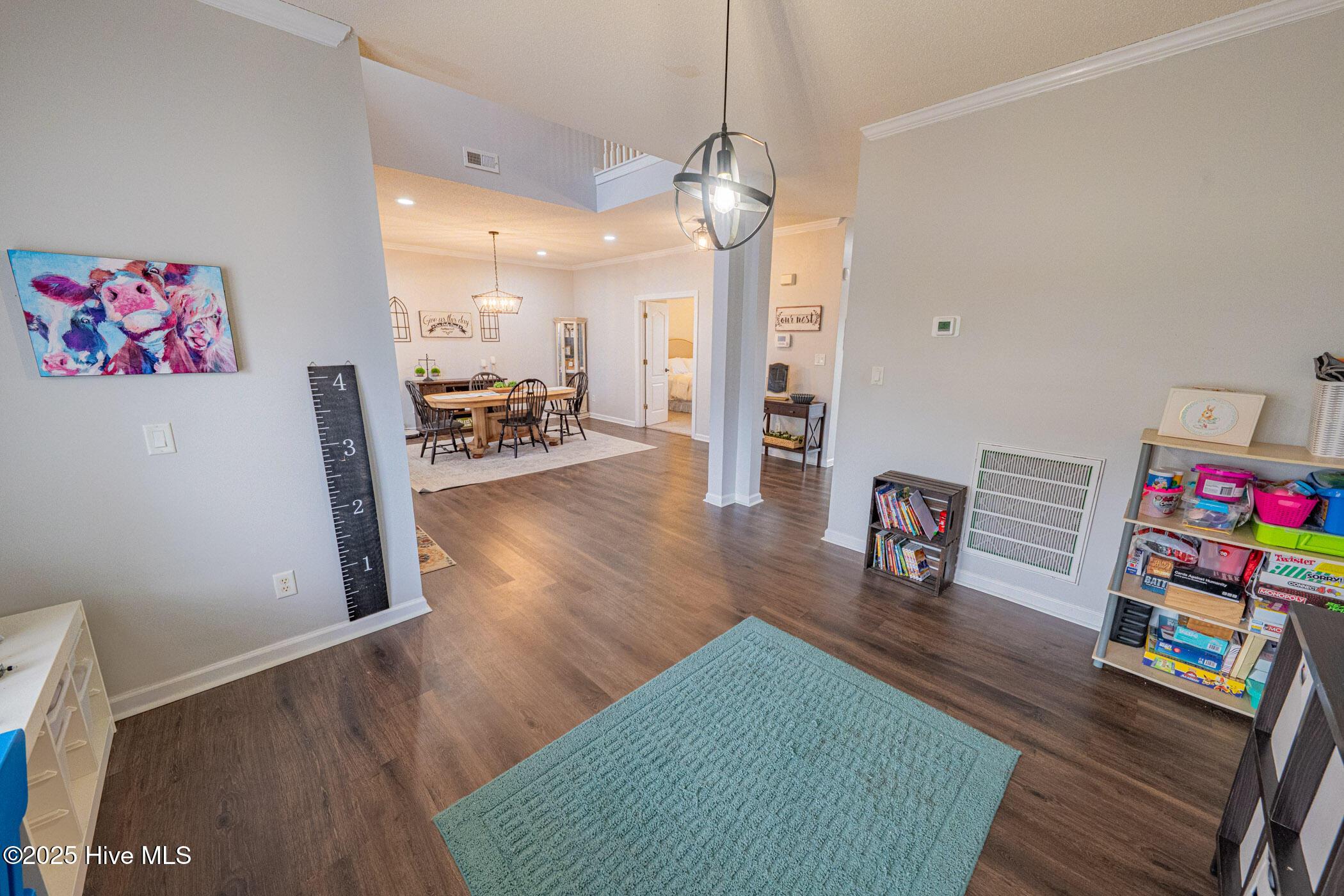 Moyock, North Carolina, 27958, United States, 6 Bedrooms Bedrooms, ,3 BathroomsBathrooms,Residential,For Sale,1997341