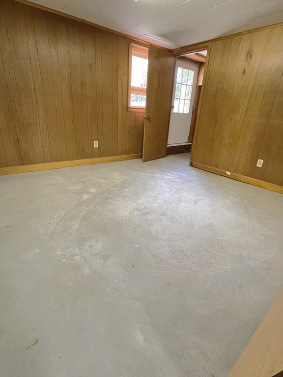 Grafton, Massachusetts, 01519, United States, 3 Bedrooms Bedrooms, ,1 BathroomBathrooms,Residential,For Sale,1982676