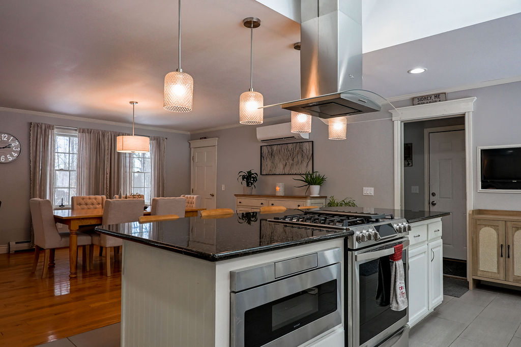 Sidney, Maine, 04330, United States, 3 Bedrooms Bedrooms, ,3 BathroomsBathrooms,Residential,For Sale,2007765