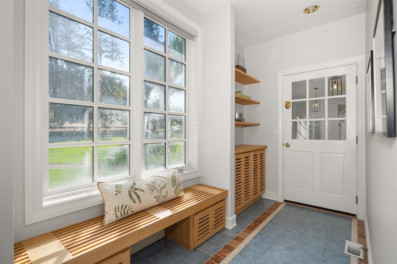 Spokane, Washington, 99223, United States, 6 Bedrooms Bedrooms, ,5 BathroomsBathrooms,Residential,For Sale,1943876