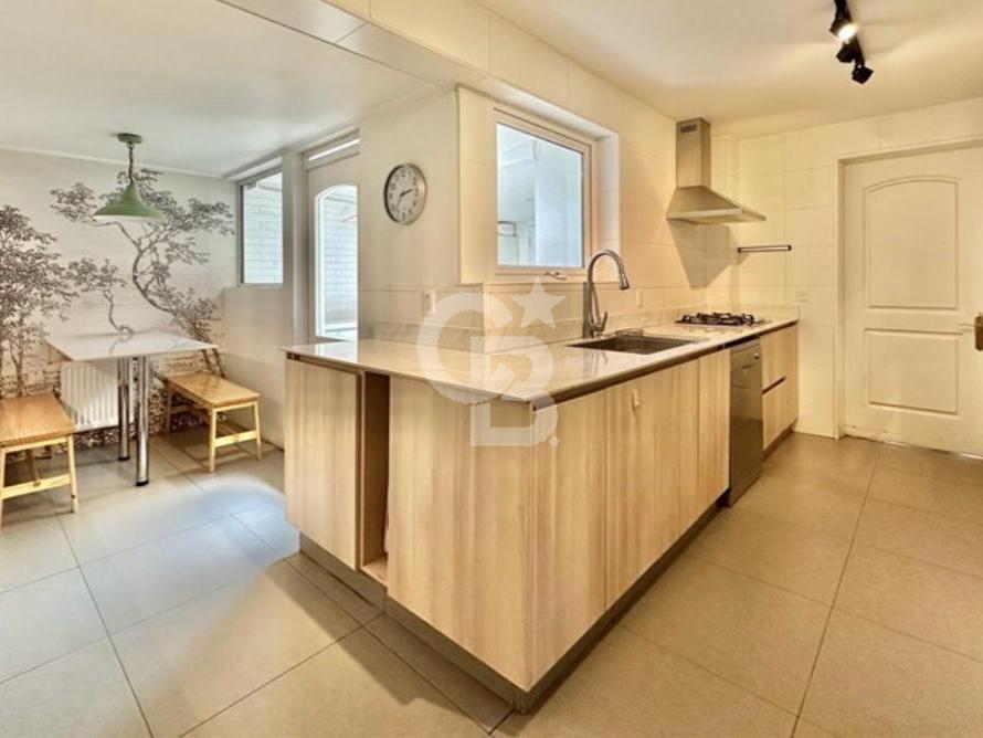 Lo Barnechea, Chile, 6 Bedrooms Bedrooms, ,5 BathroomsBathrooms,Residential,For Sale,1998928