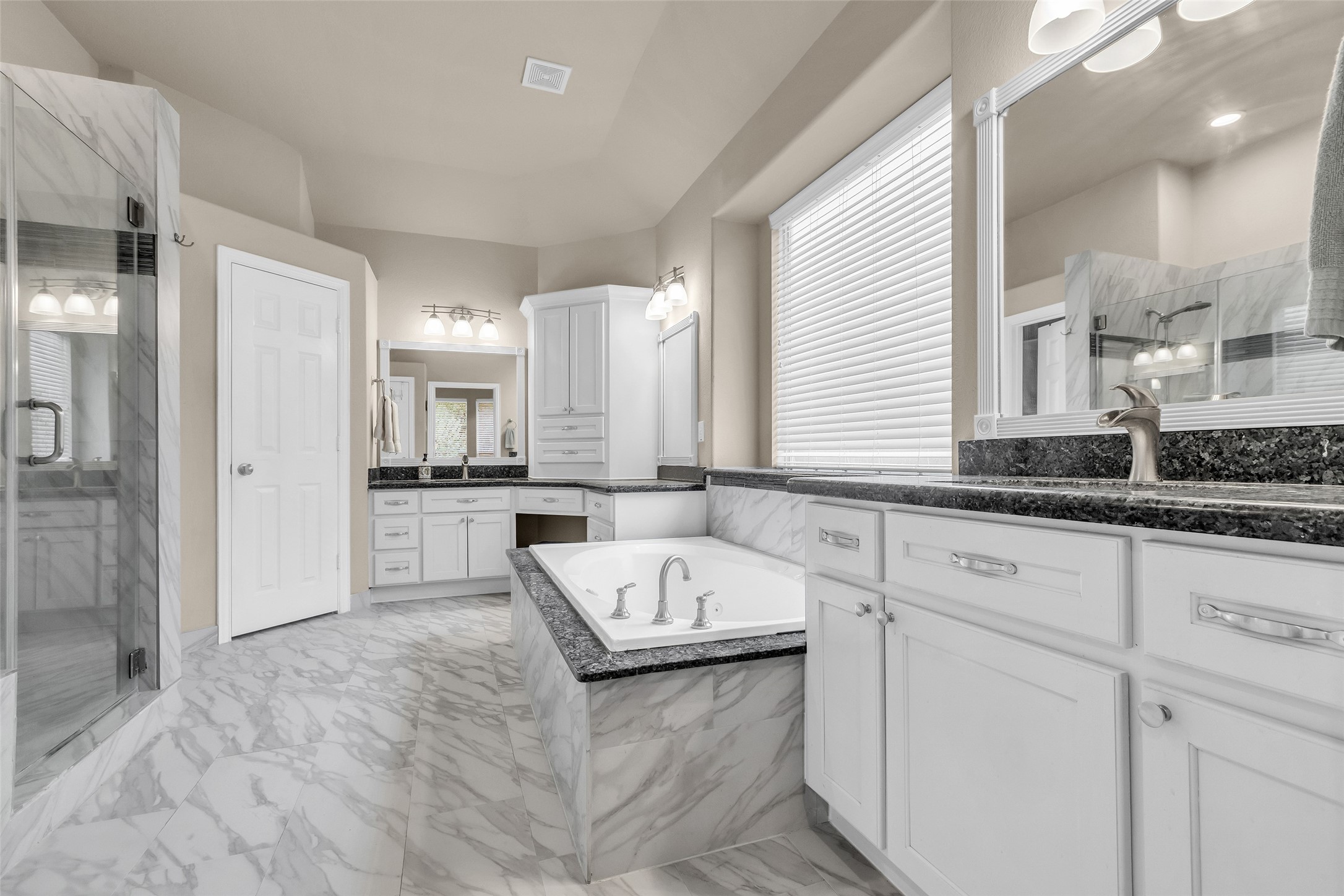 Conroe, Texas, 77304, United States, 4 Bedrooms Bedrooms, ,3 BathroomsBathrooms,Residential,For Sale,1999567