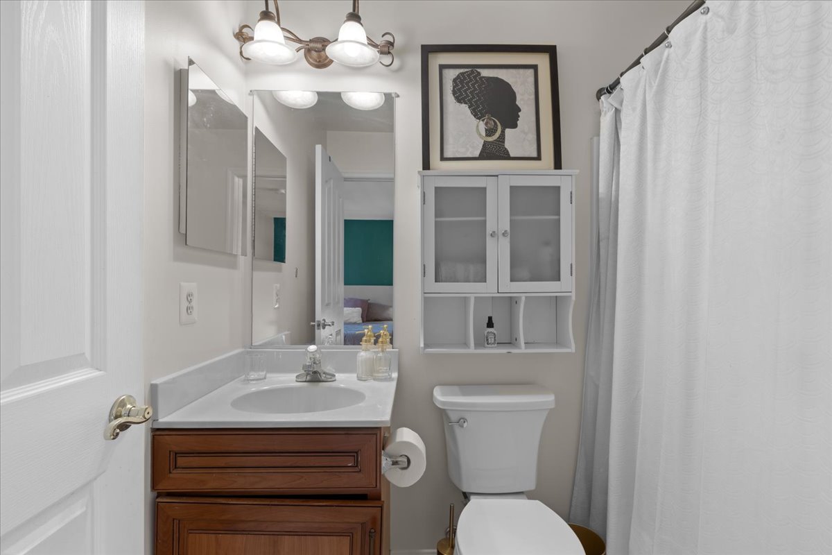 New Windsor, Maryland, 21776, United States, 5 Bedrooms Bedrooms, ,5 BathroomsBathrooms,Residential,For Sale,1943659