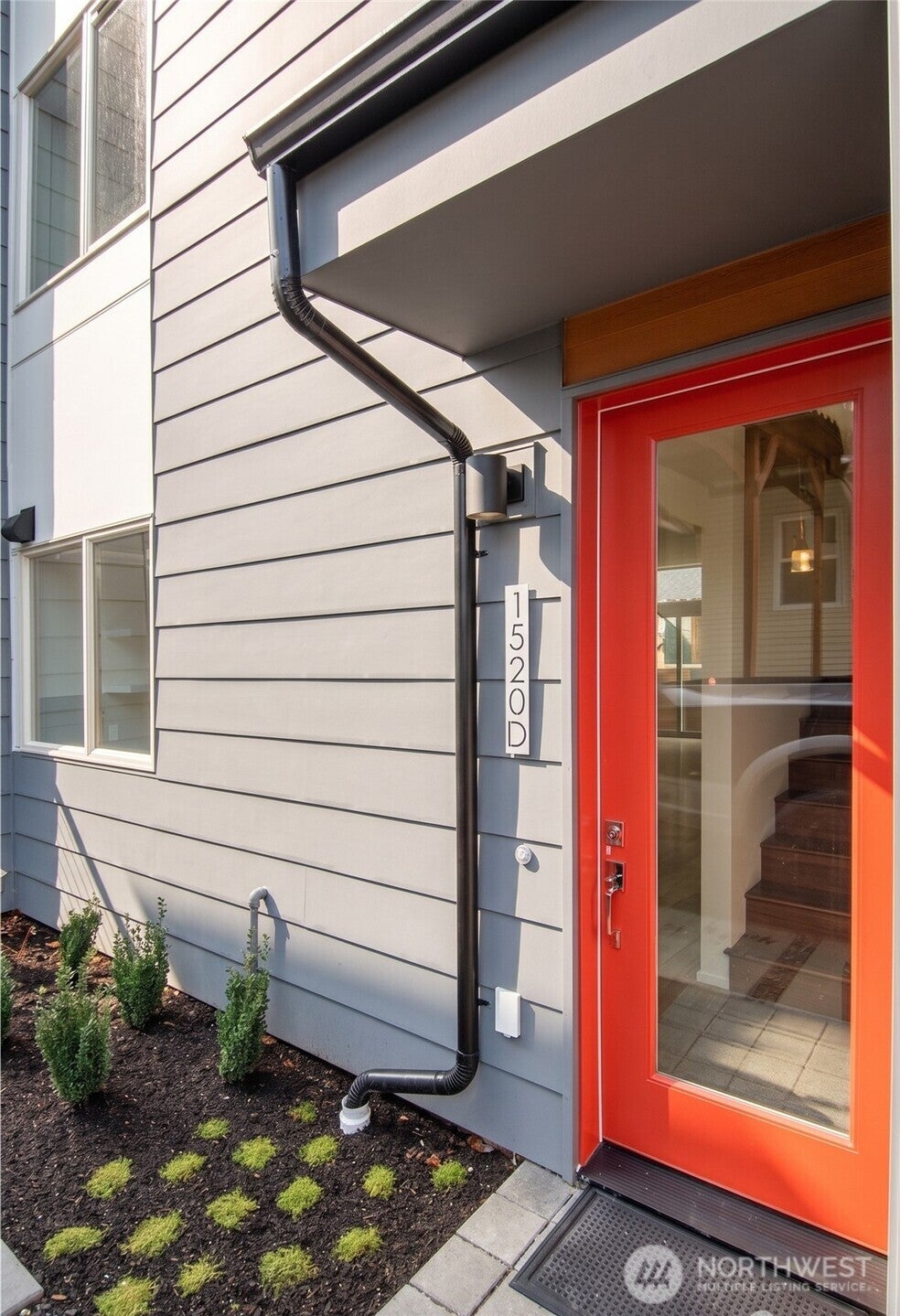 Seattle, Washington, 98144, United States, 3 Bedrooms Bedrooms, ,2 BathroomsBathrooms,Residential,For Sale,2049305