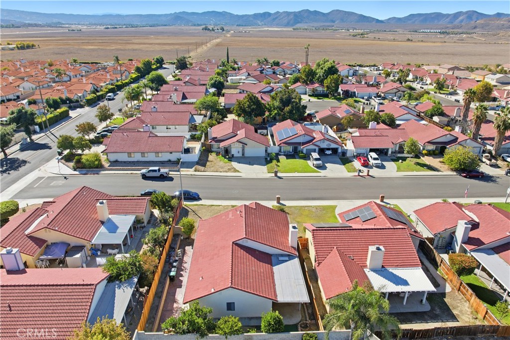 Hemet, California, 92543, United States, 4 Bedrooms Bedrooms, ,2 BathroomsBathrooms,Residential,For Sale,1983512