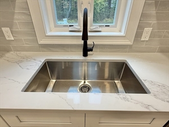 Tyngsborough, Massachusetts, 01879, United States, 4 Bedrooms Bedrooms, ,3 BathroomsBathrooms,Residential,For Sale,1980241