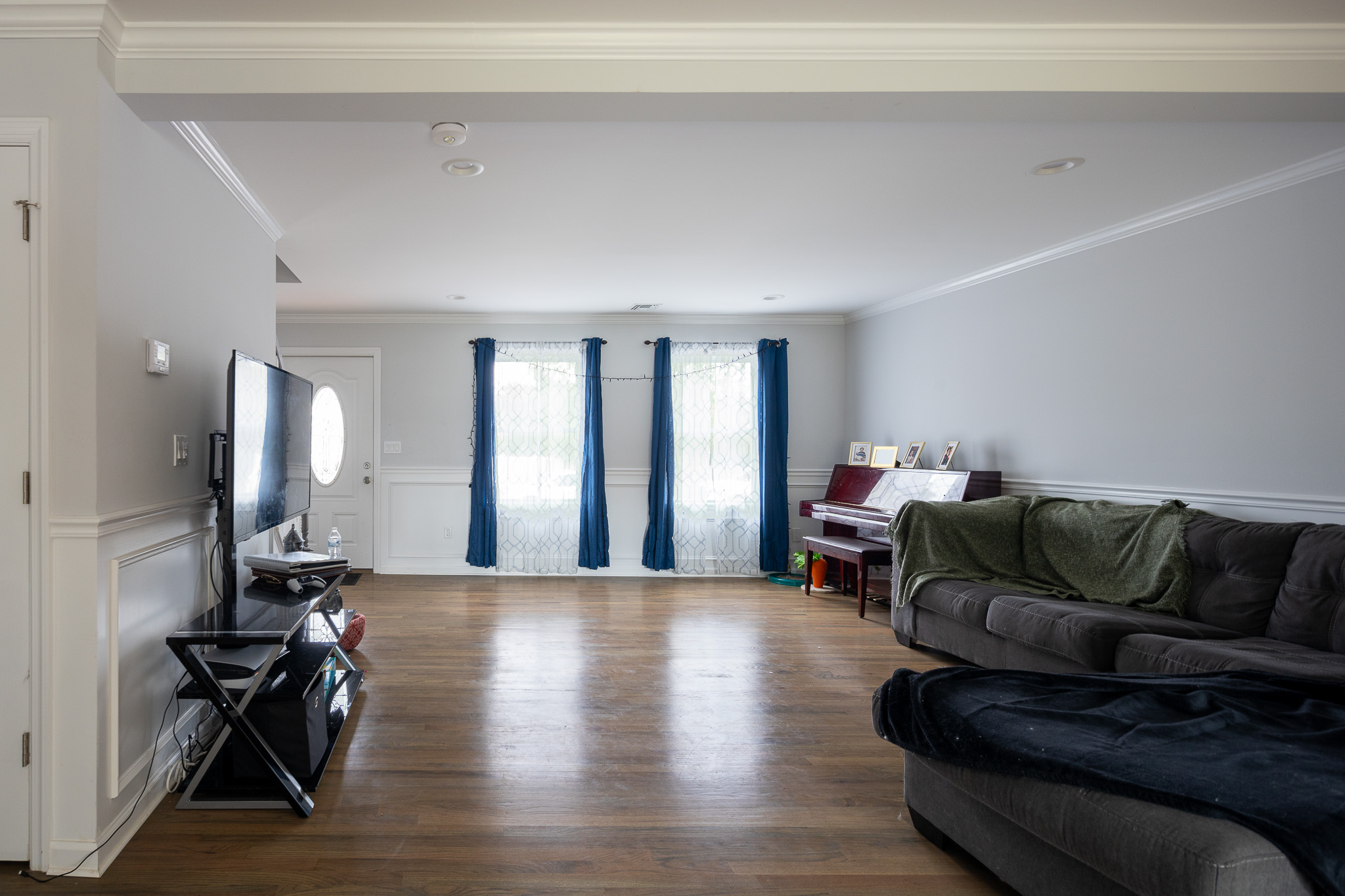 8 Narcissus Road W, Mastic Beach, New York, 11951, United States, 4 Bedrooms Bedrooms, ,3 BathroomsBathrooms,Residential,For Sale,8 Narcissus Road W,1659609