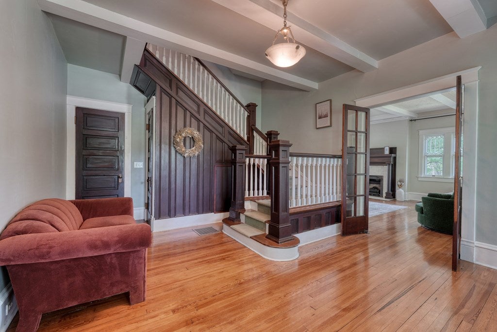Andrews, North Carolina, 28901, United States, 5 Bedrooms Bedrooms, ,4 BathroomsBathrooms,Residential,For Sale,1912195