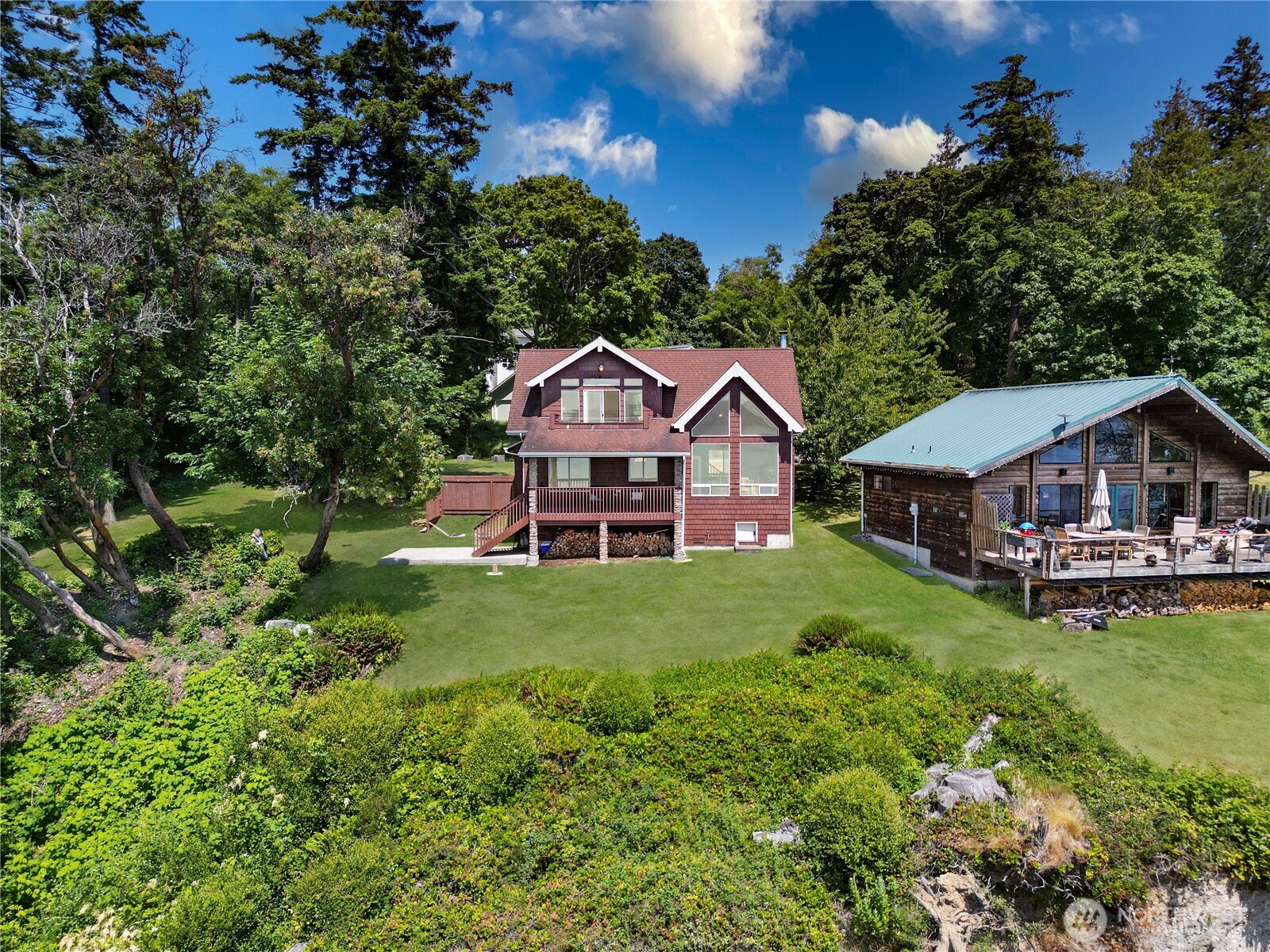 Everett, Washington, 98206, United States, 2 Bedrooms Bedrooms, ,1 BathroomBathrooms,Residential,For Sale,1982450