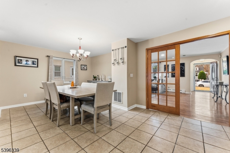 Dunellen Boro, New Jersey, 08812, United States, 3 Bedrooms Bedrooms, ,2 BathroomsBathrooms,Residential,For Sale,1991151