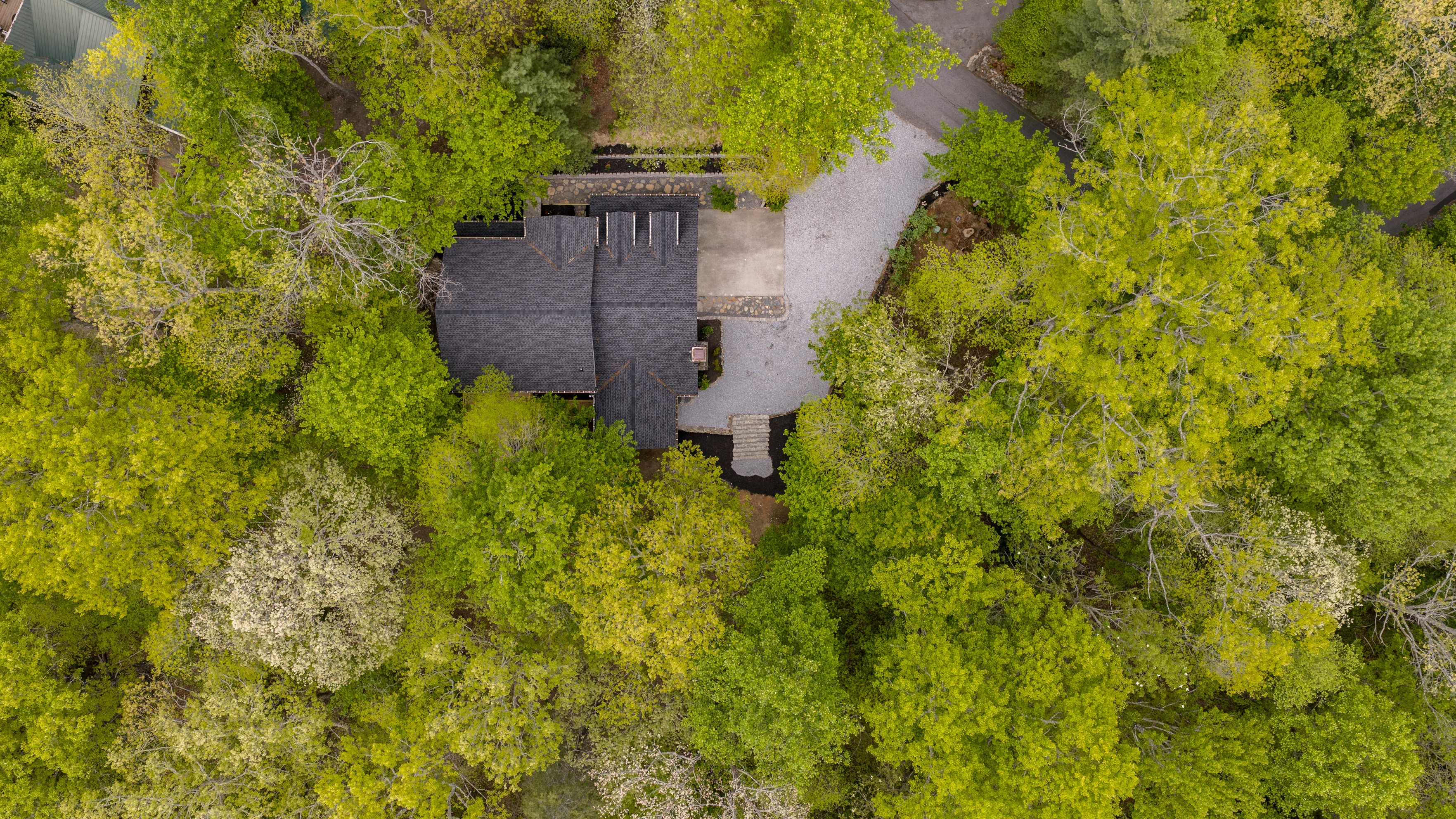  2129 Black Oak Drive - 物件實景