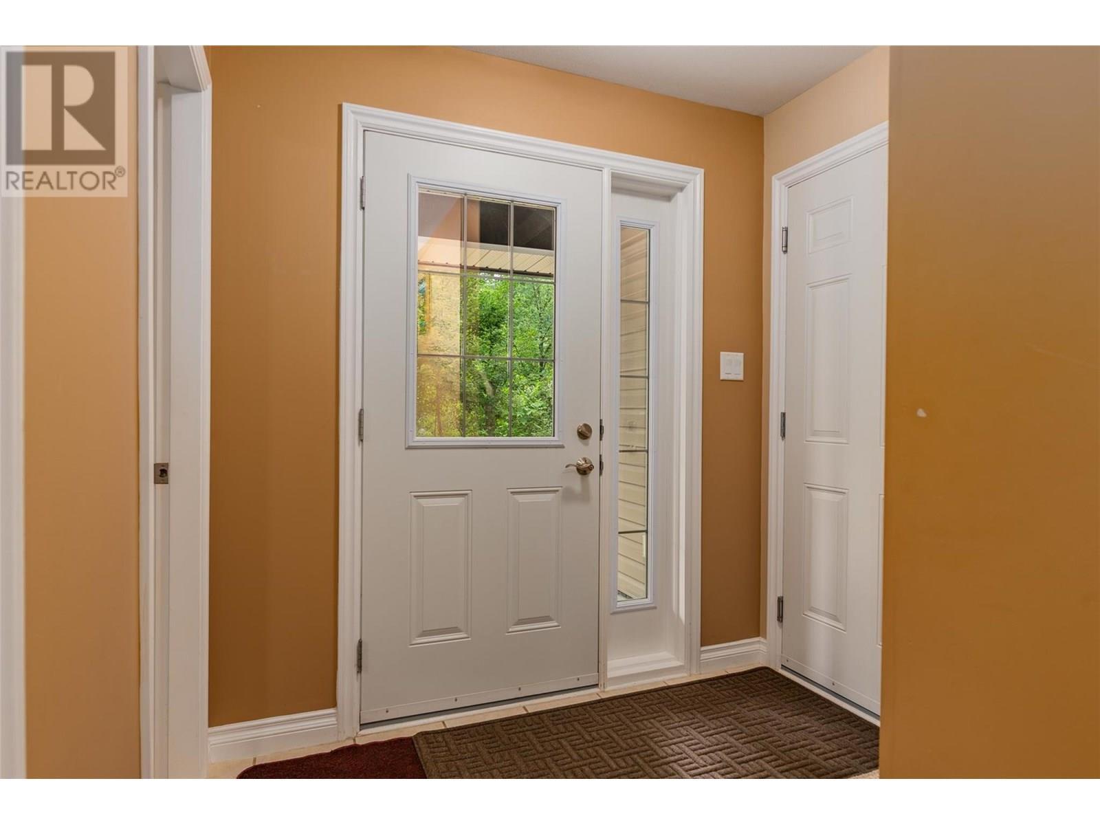 CASTLEGAR, British Columbia, V1N 1J7, CA, 3 Bedrooms Bedrooms, ,2 BathroomsBathrooms,Residential,For Sale,1913084