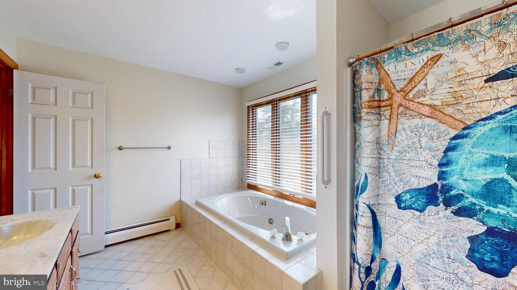 Lumberton, New Jersey, 08048, United States, 5 Bedrooms Bedrooms, ,4 BathroomsBathrooms,Residential,For Sale,2030815