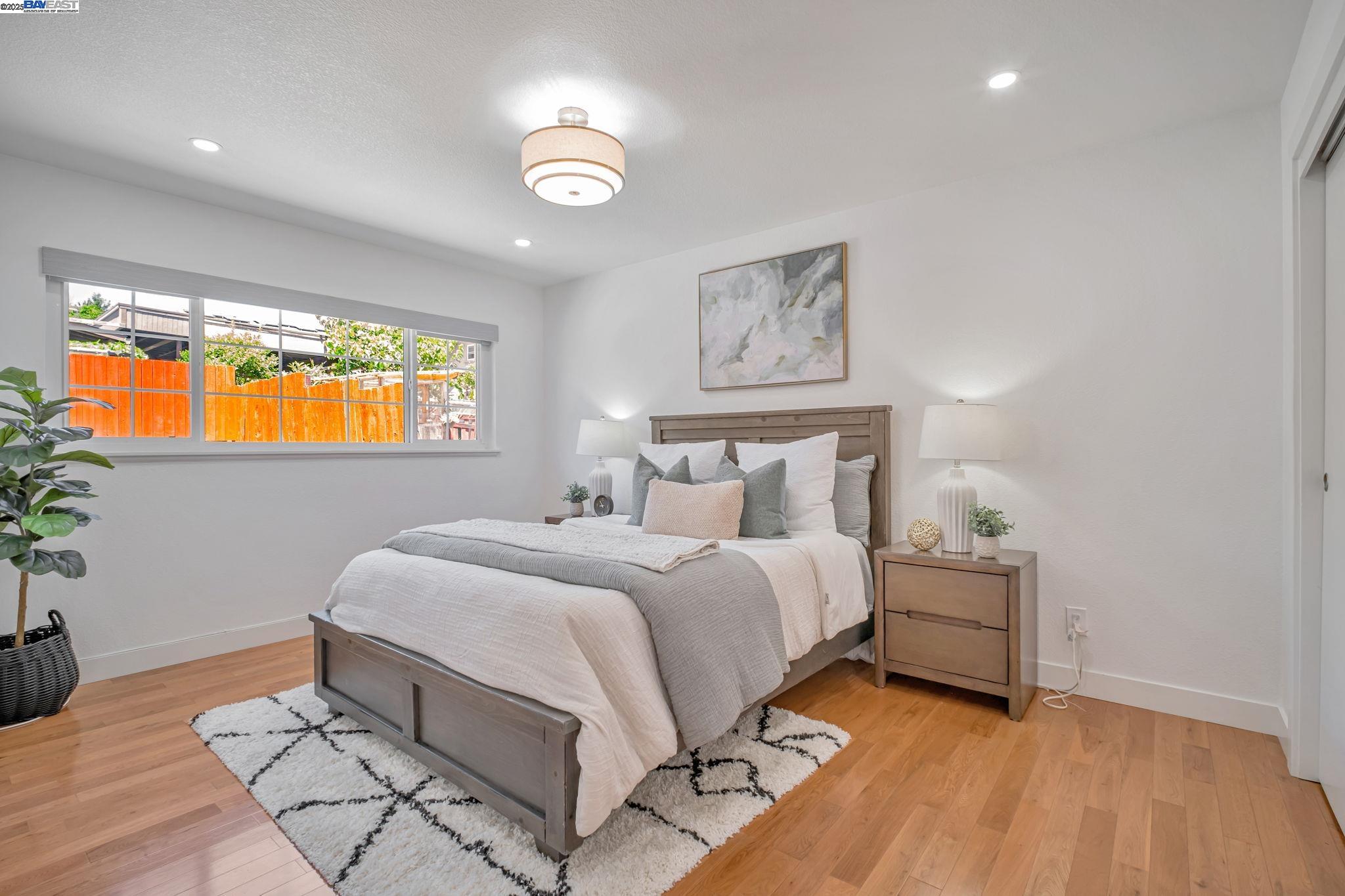 Castro Valley, California, 94546, United States, 3 Bedrooms Bedrooms, ,2 BathroomsBathrooms,Residential,For Sale,1901037