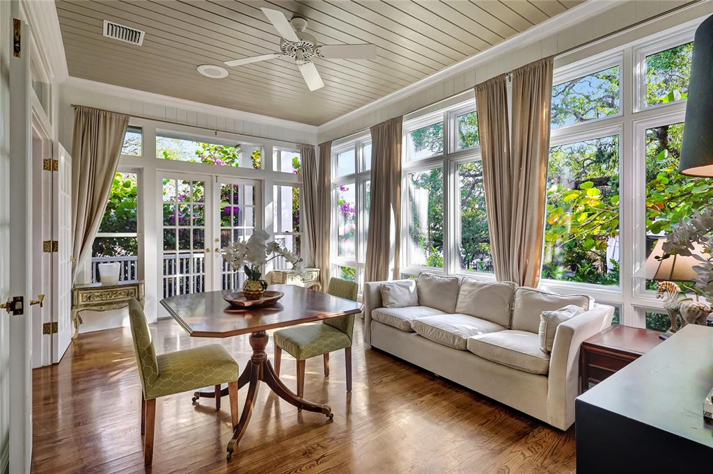 Tampa, Florida, 33611, United States, 5 Bedrooms Bedrooms, ,7 BathroomsBathrooms,Residential,For Sale,1988340