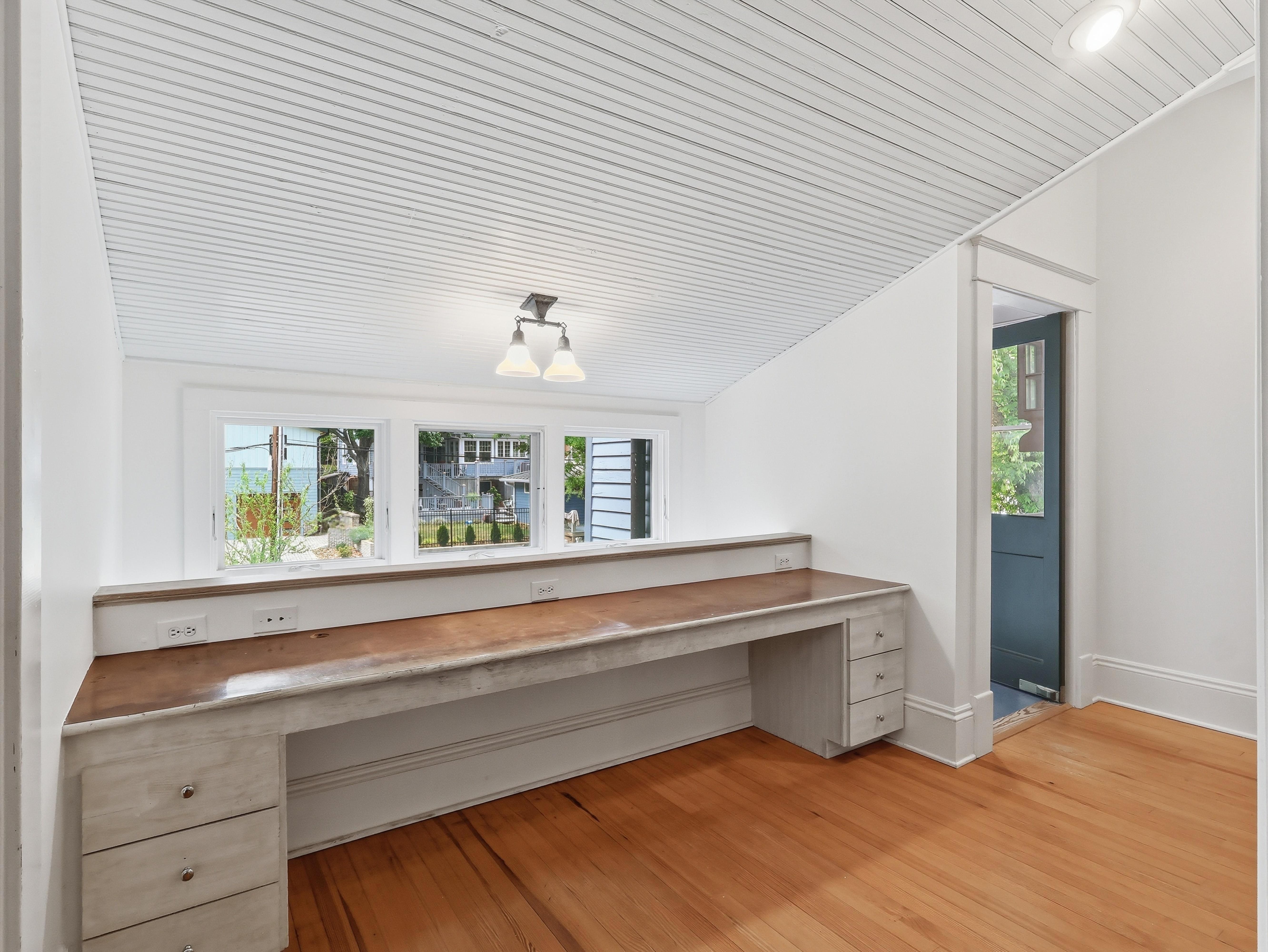  127 Forest Road, Raleigh, NC, 27605 - 物件實景
