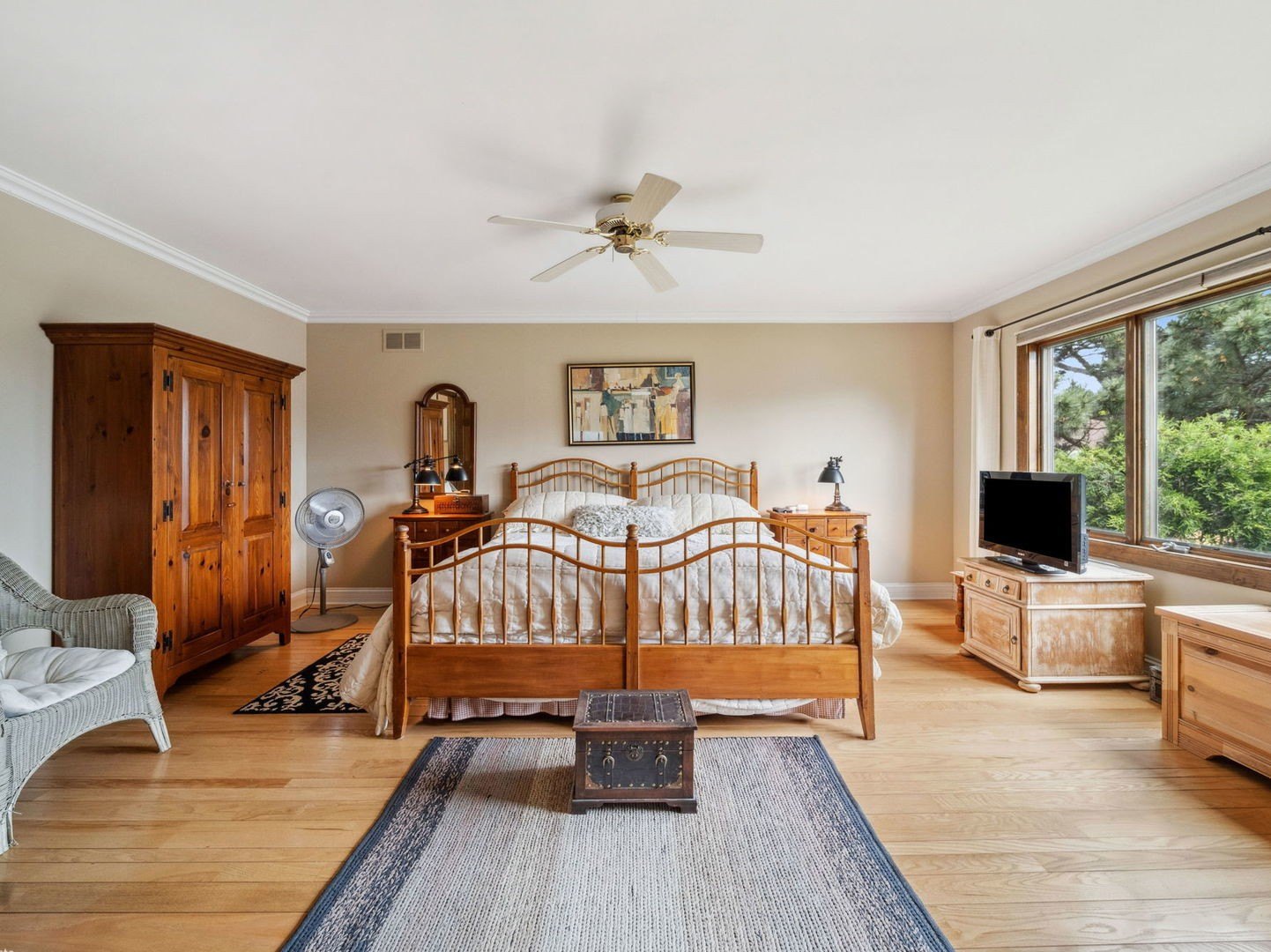 Oak Brook, Illinois, 60523, United States, 5 Bedrooms Bedrooms, ,3 BathroomsBathrooms,Residential,For Sale,1944795