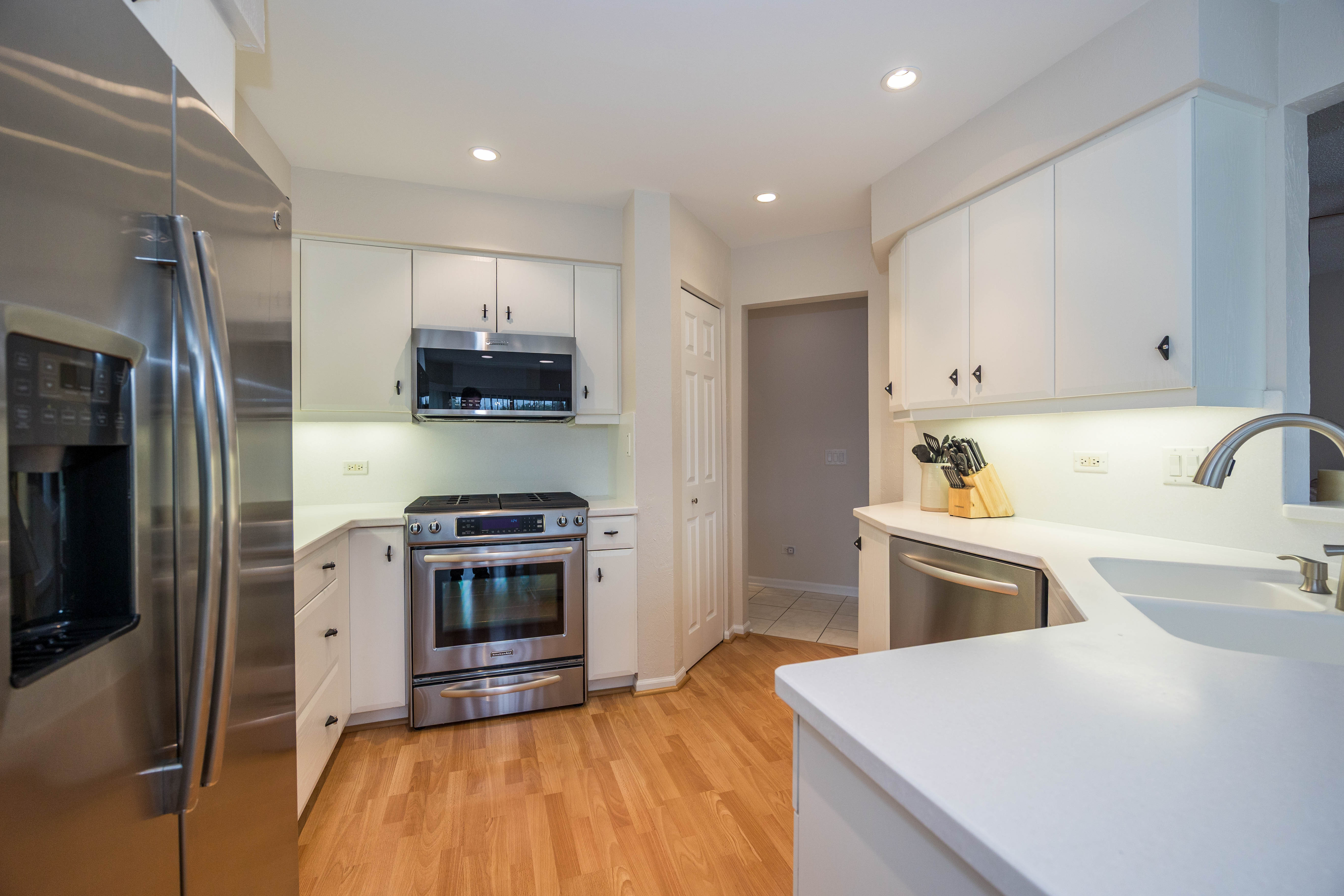  Welcome to This Beautifully Maintained, Sun-Filled 3-Bedroom Plus Loft Home - 物件實景