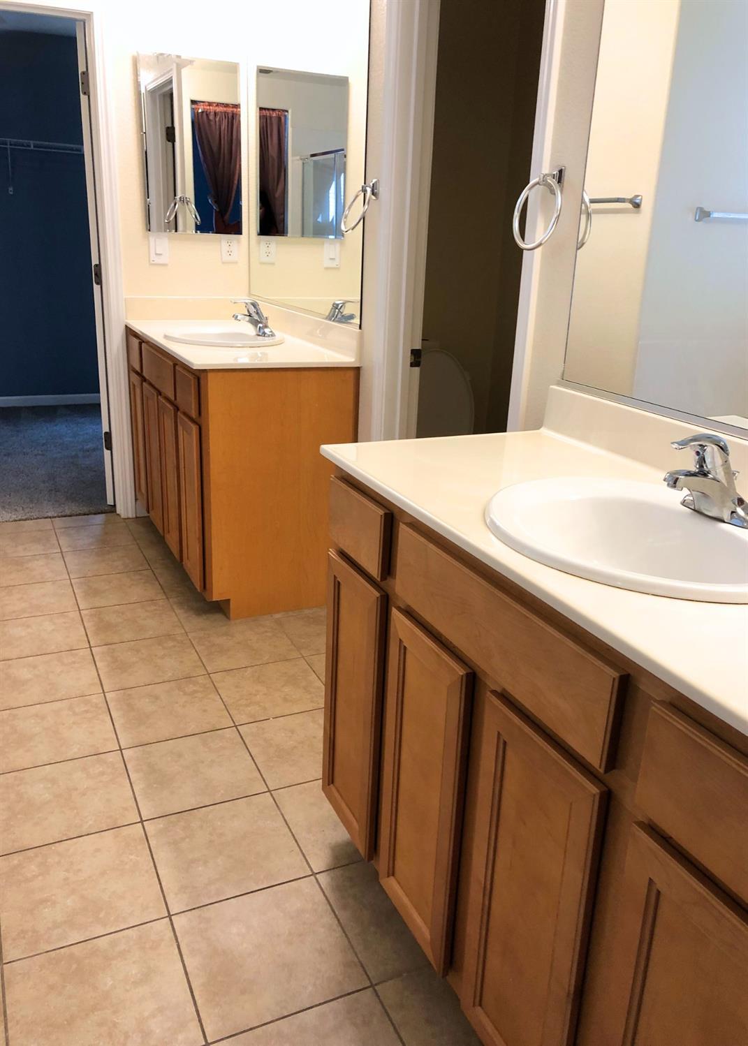 Woodland, California, 95776, United States, 3 Bedrooms Bedrooms, ,3 BathroomsBathrooms,Residential,For Sale,1910654