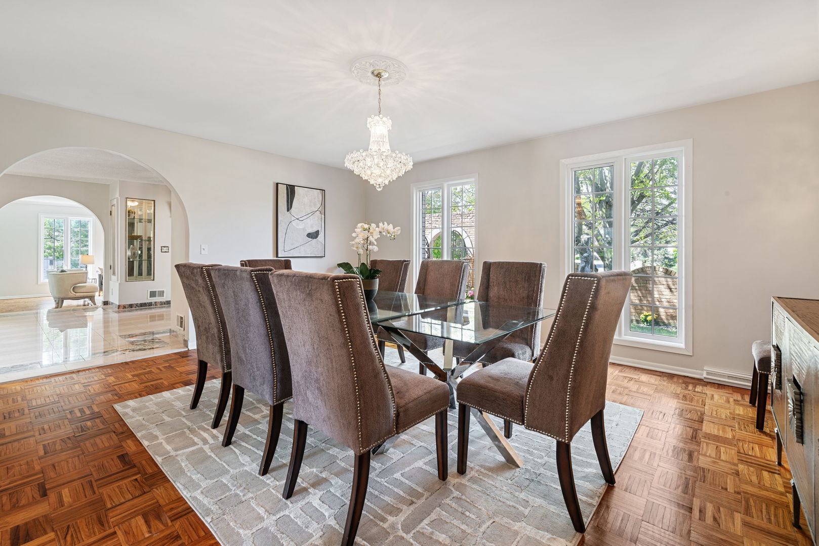 Oak Brook, Illinois, 60523, United States, 5 Bedrooms Bedrooms, ,6 BathroomsBathrooms,Residential,For Sale,1796873