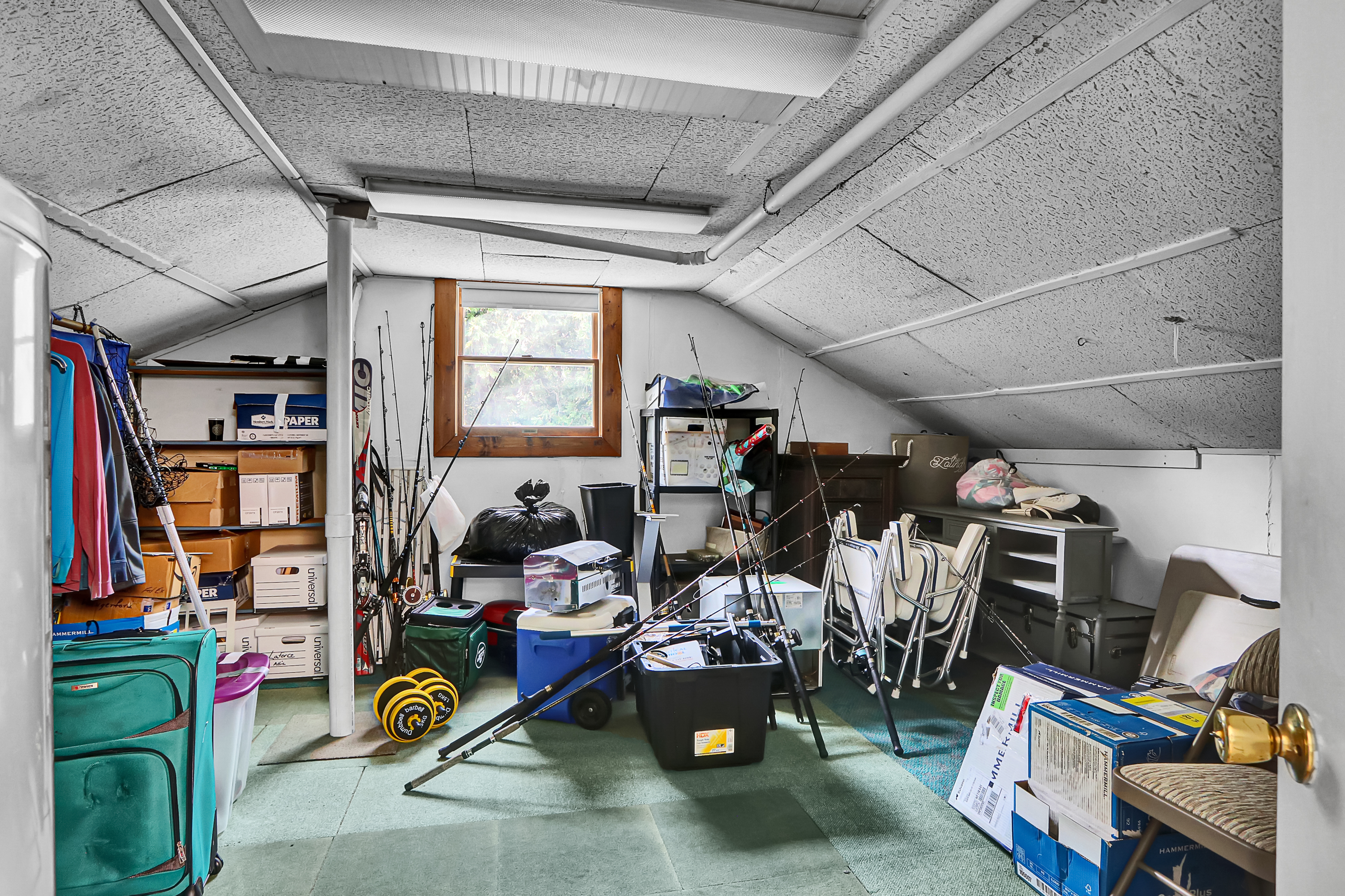 North Babylon, New York, 11703, United States, 2 Bedrooms Bedrooms, ,2 BathroomsBathrooms,Residential,For Sale,1943160
