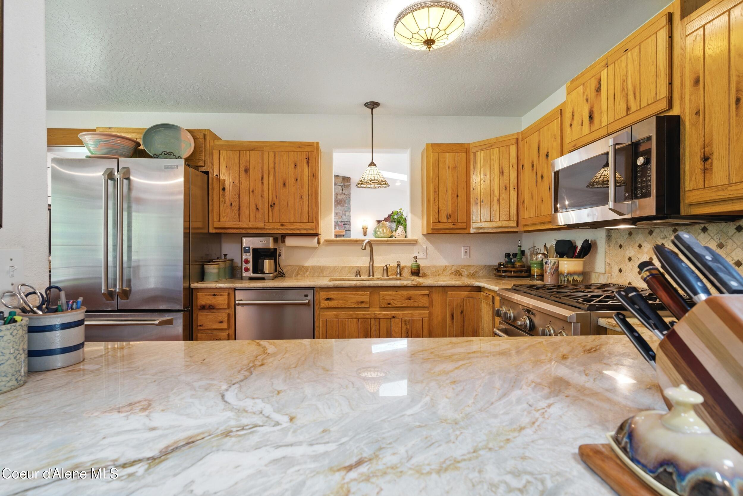 Athol, Idaho, 83801, United States, 6 Bedrooms Bedrooms, ,6 BathroomsBathrooms,Residential,For Sale,1975290