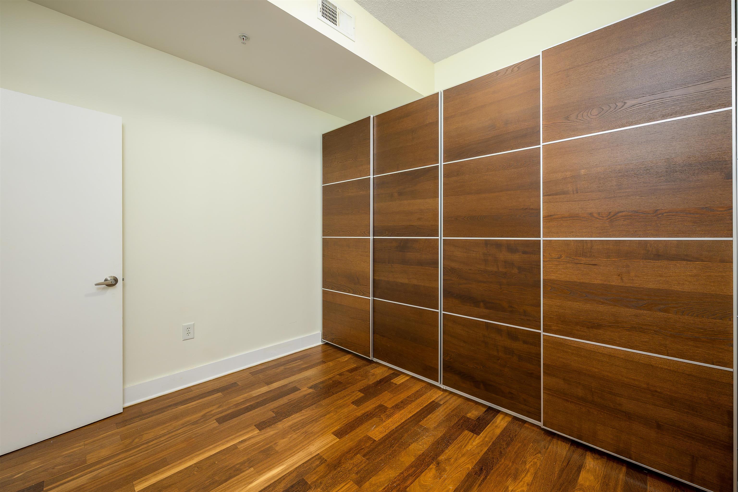 Jersey City, New Jersey, 07302, United States, 2 Bedrooms Bedrooms, ,1 BathroomBathrooms,Residential,For Sale,2001918