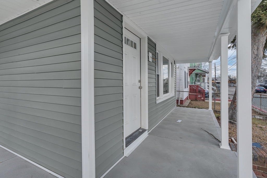 Brockton, Massachusetts, 02301, United States, 4 Bedrooms Bedrooms, ,2 BathroomsBathrooms,Residential,For Sale,2011722