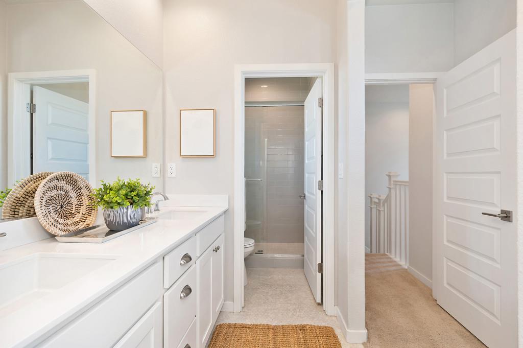 Sacramento, California, 95816, United States, 3 Bedrooms Bedrooms, ,3 BathroomsBathrooms,Residential,For Sale,1916793