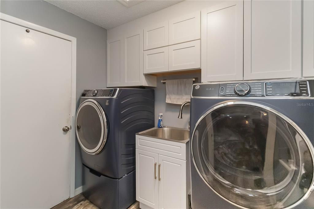 Winter Springs, Florida, 32708, United States, 4 Bedrooms Bedrooms, ,2 BathroomsBathrooms,Residential,For Sale,1968869