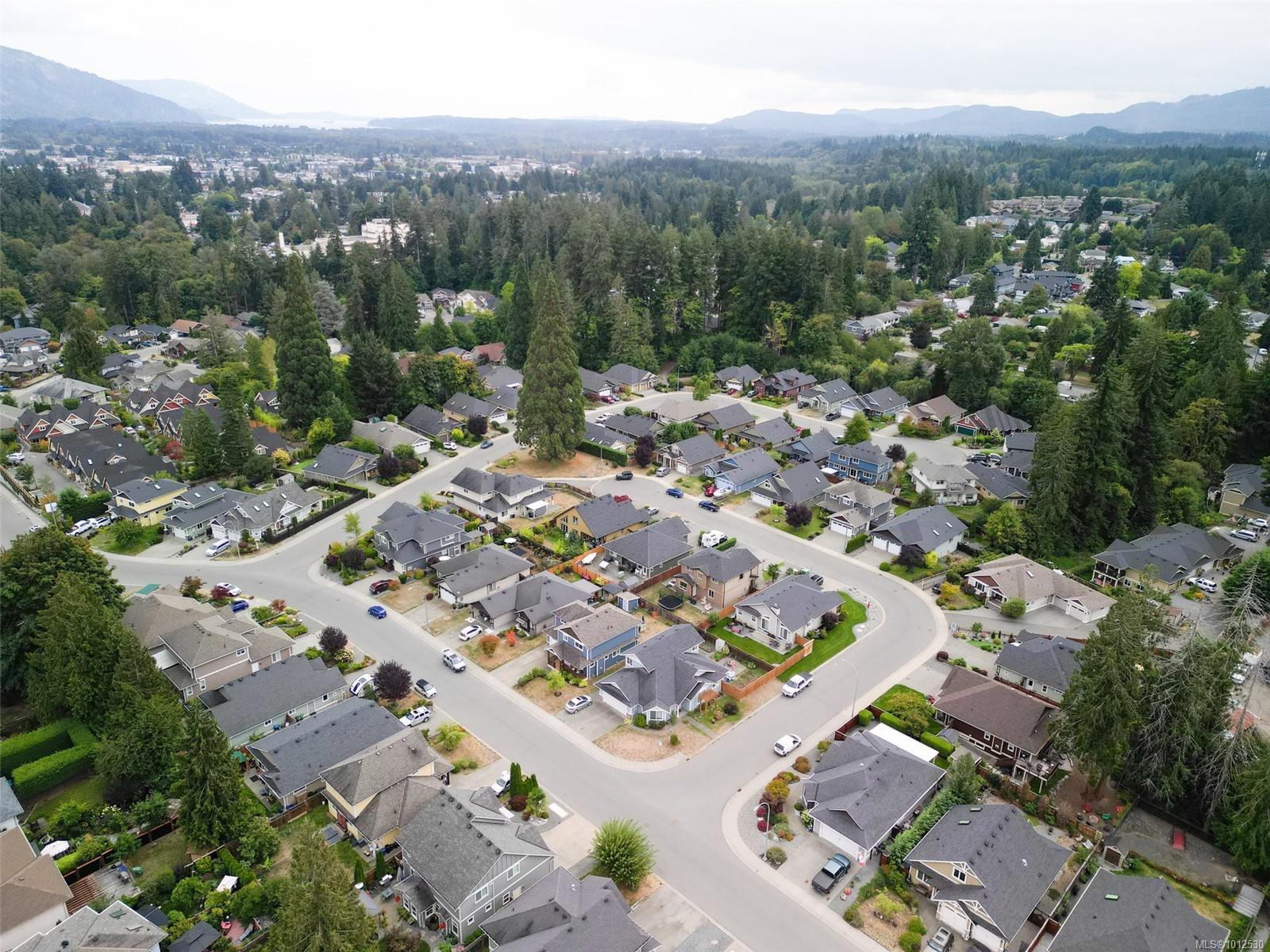 DUNCAN, British Columbia, V9L 0E1, CA, 4 Bedrooms Bedrooms, ,Residential,For Sale,1950209