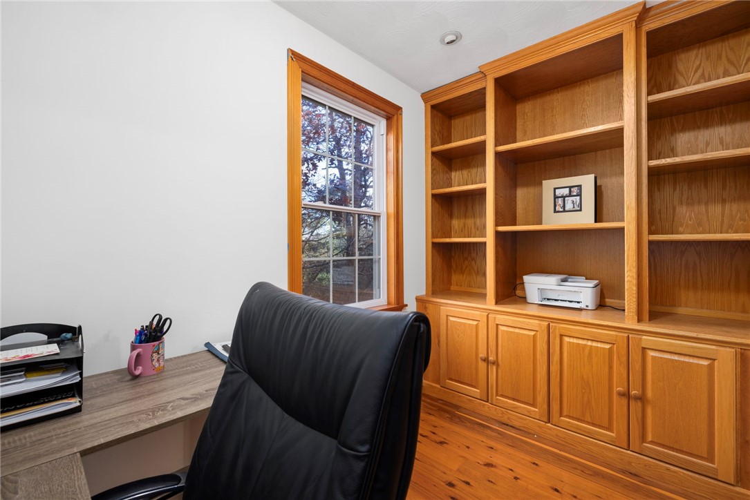 Richmond, Rhode Island, 02898, United States, 3 Bedrooms Bedrooms, ,3 BathroomsBathrooms,Residential,For Sale,1996089