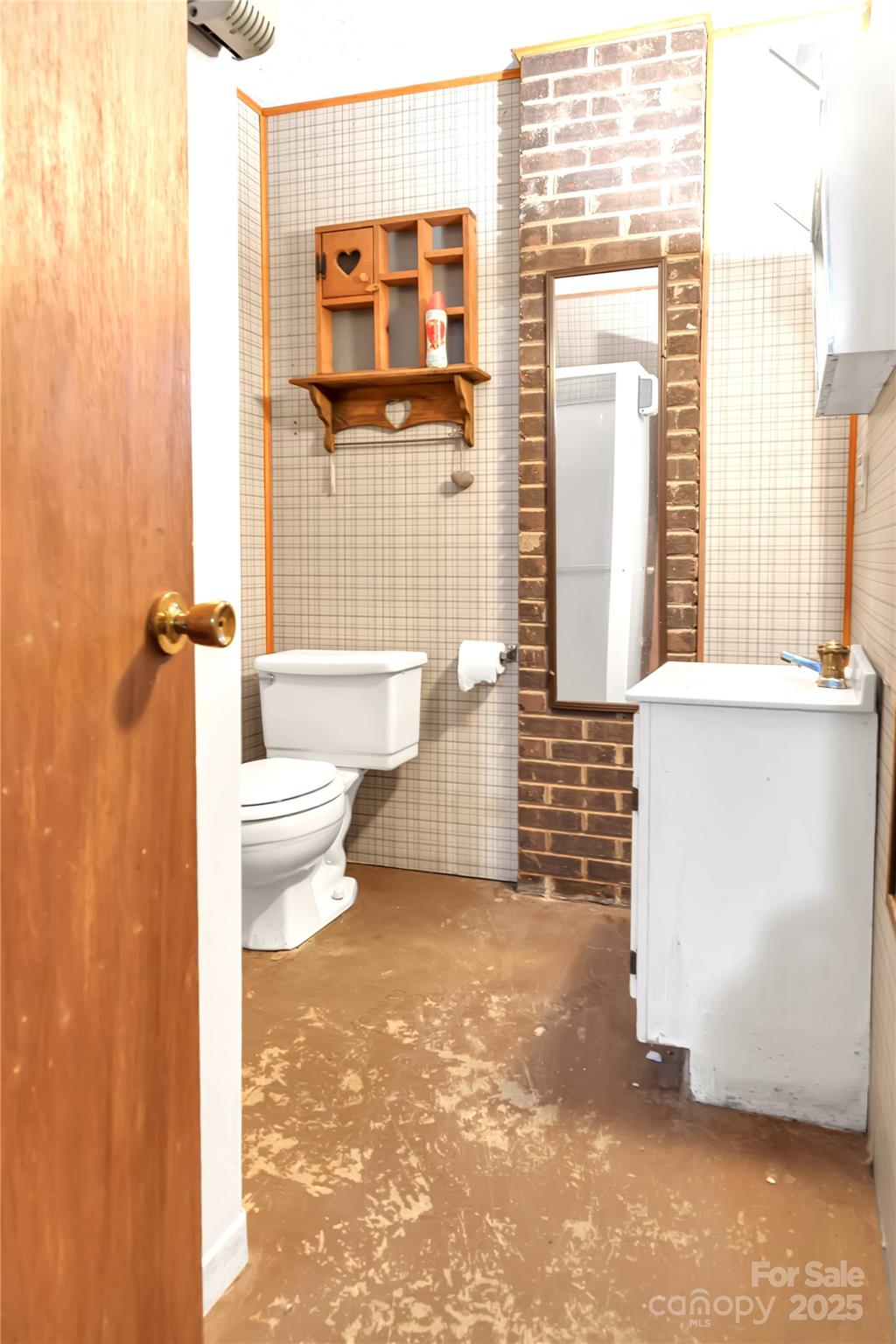Kings Mountain, North Carolina, 28086, United States, 3 Bedrooms Bedrooms, ,3 BathroomsBathrooms,Residential,For Sale,1941598