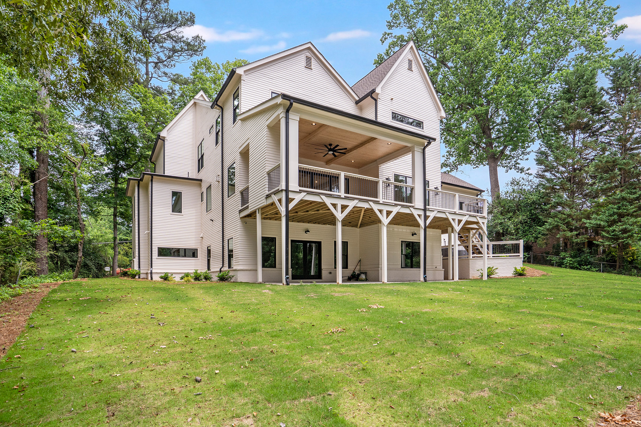  Set in the Heart of Hammond Hills in Sandy Springs - 物件實景
