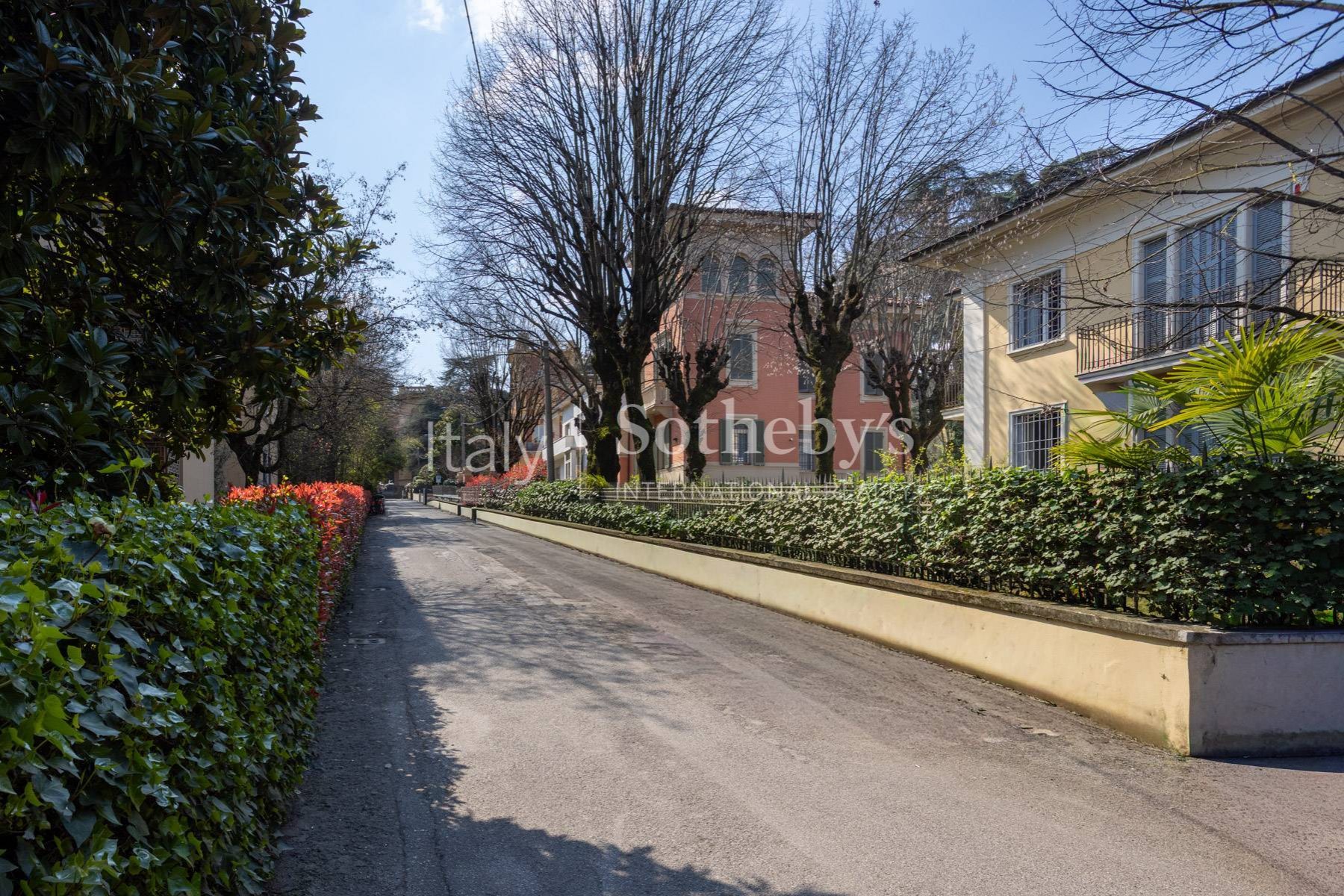  Elegant apartment a stone