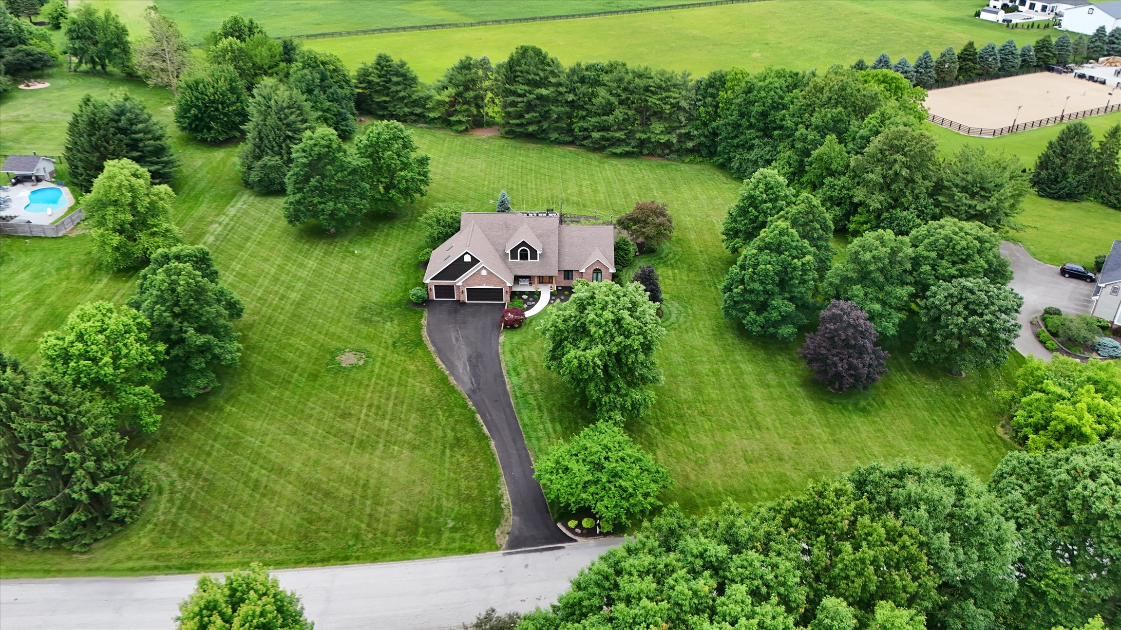  Updated Home on 2.85 Private Acres in Cicero - 物件實景