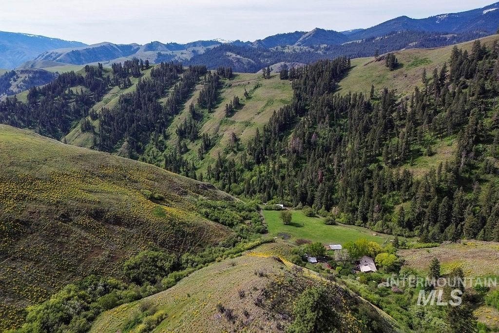 Riggins, Idaho, 83549, United States, 2 Bedrooms Bedrooms, ,1 BathroomBathrooms,Residential,For Sale,1826044