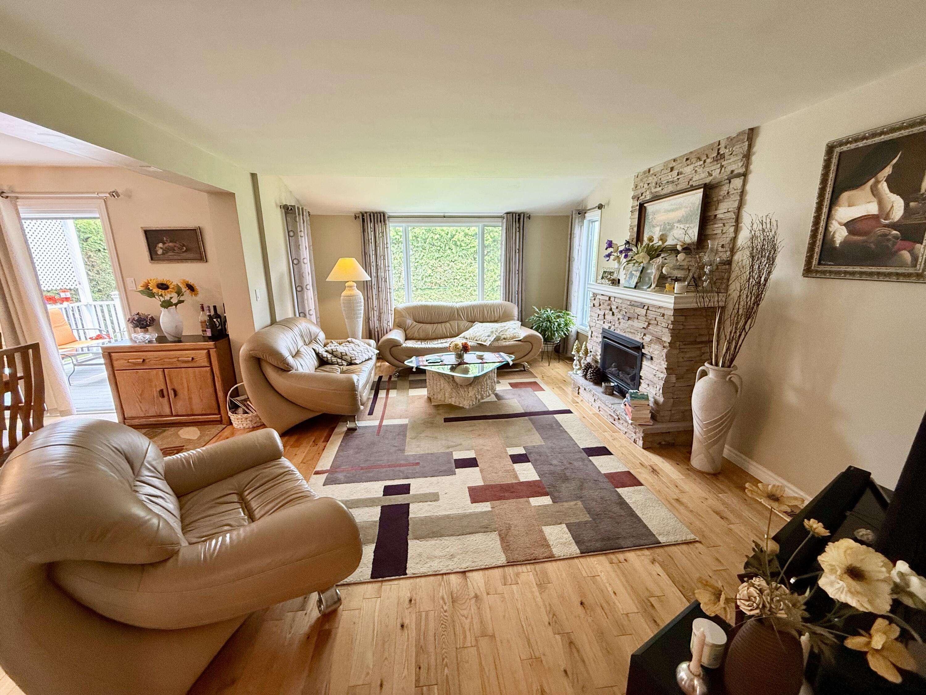 Plattsburgh, New York, 12901, United States, 3 Bedrooms Bedrooms, ,3 BathroomsBathrooms,Residential,For Sale,1944740