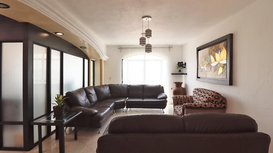 Morelia, Michoacán de Ocampo, 58337, Mexico, 16 Bedrooms Bedrooms, ,14 BathroomsBathrooms,Residential,For Sale,1850325