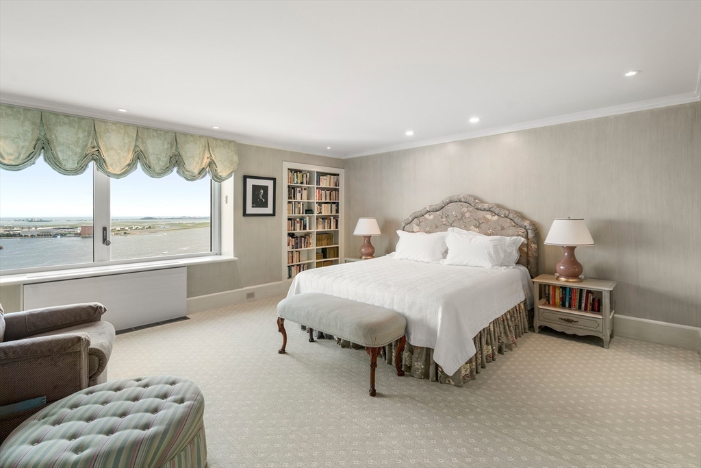 Boston, Massachusetts, 02110, United States, 3 Bedrooms Bedrooms, ,3 BathroomsBathrooms,Residential,For Sale,1850032