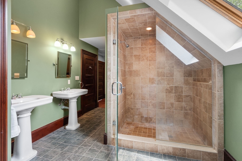 Boston, Massachusetts, 02130, United States, 6 Bedrooms Bedrooms, ,4 BathroomsBathrooms,Residential,For Sale,1890379