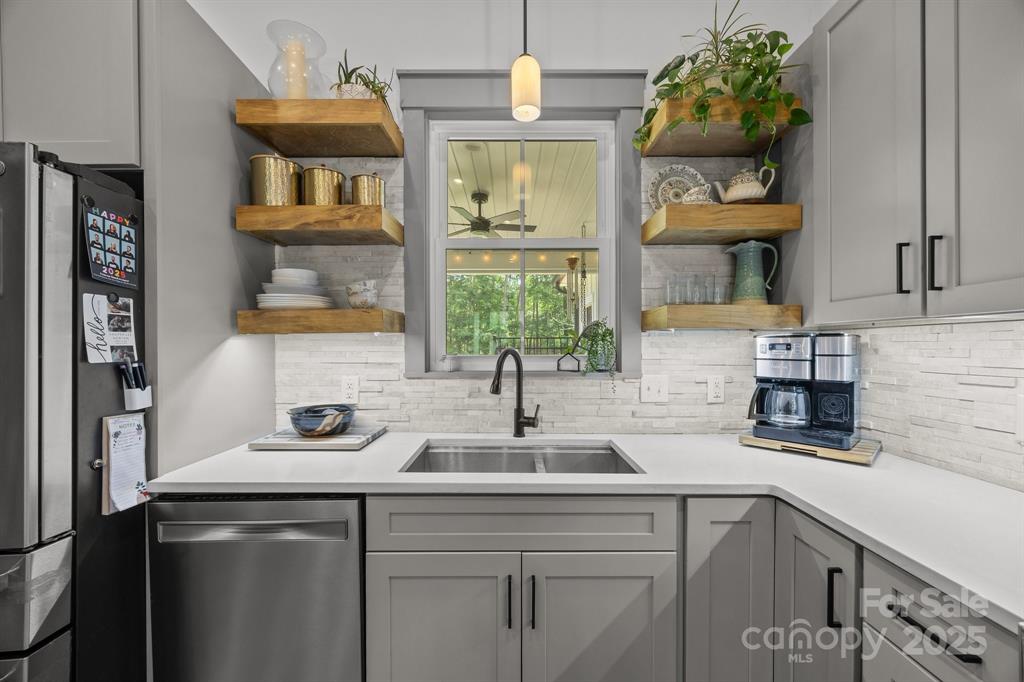 Bostic, North Carolina, 28018, United States, 3 Bedrooms Bedrooms, ,3 BathroomsBathrooms,Residential,For Sale,1875205