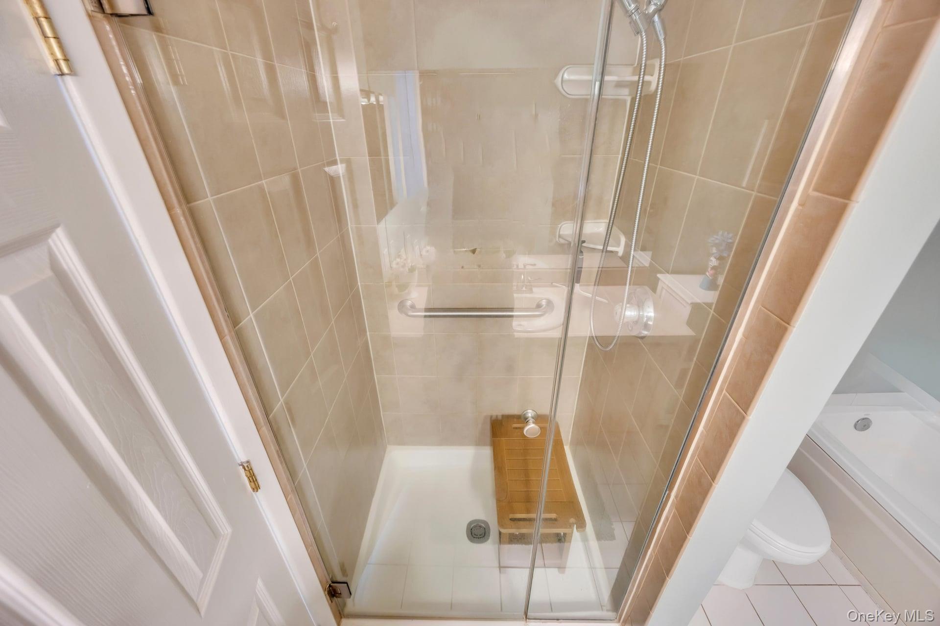 Nesconset, New York, 11767, United States, 2 Bedrooms Bedrooms, ,2 BathroomsBathrooms,Residential,For Sale,1988274