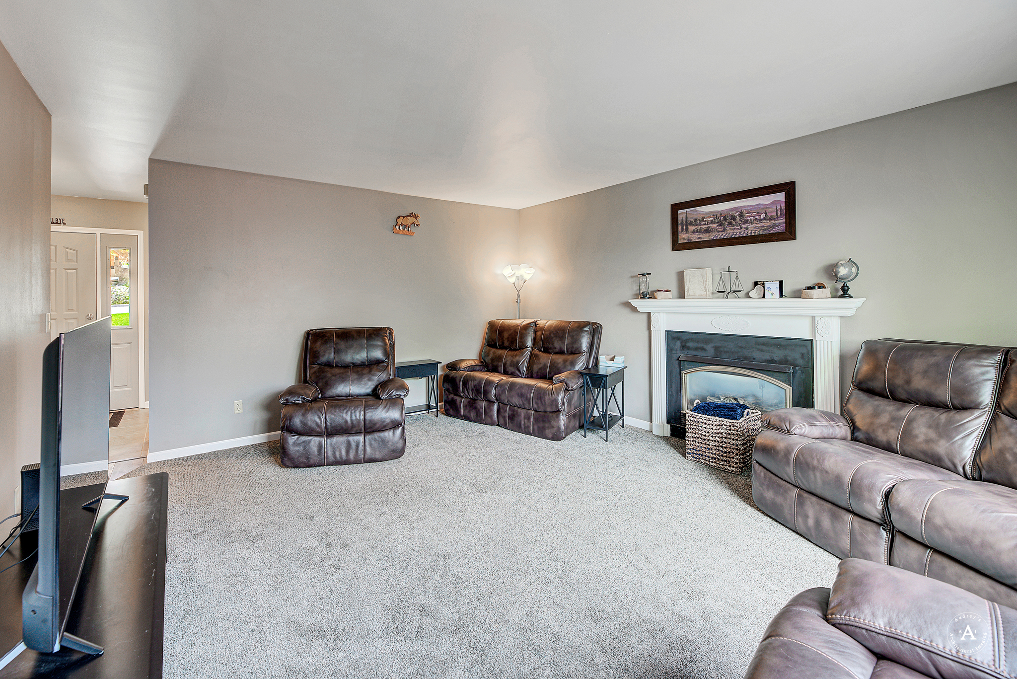 Helena, Montana, 59601, United States, 5 Bedrooms Bedrooms, ,4 BathroomsBathrooms,Residential,For Sale,1974729