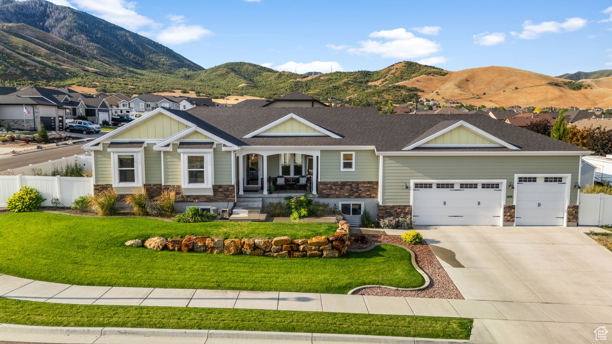 Tooele, Utah, 84074, United States, 5 Bedrooms Bedrooms, ,3 BathroomsBathrooms,Residential,For Sale,1907581