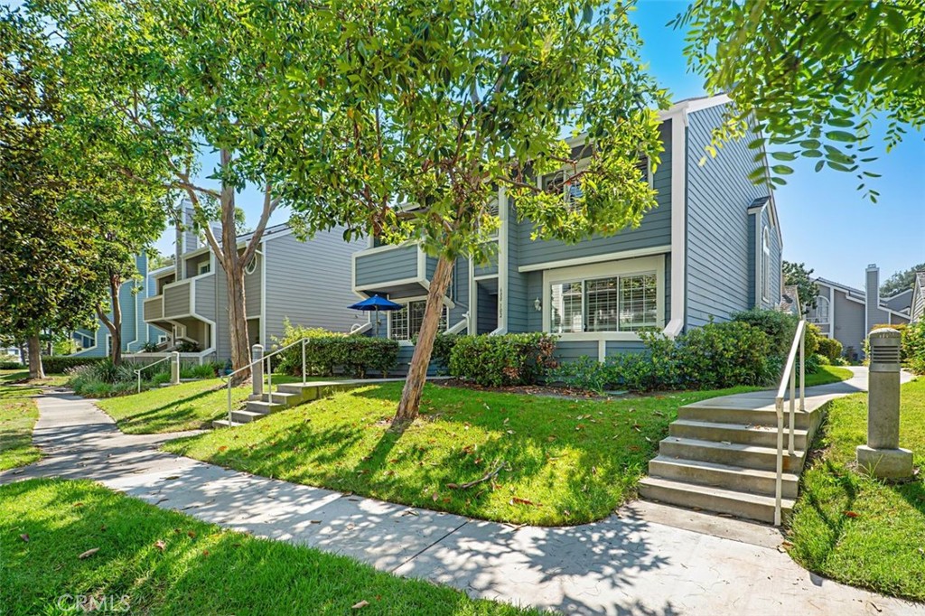 Long Beach, California, 90803, United States, 2 Bedrooms Bedrooms, ,3 BathroomsBathrooms,Residential,For Sale,1917947