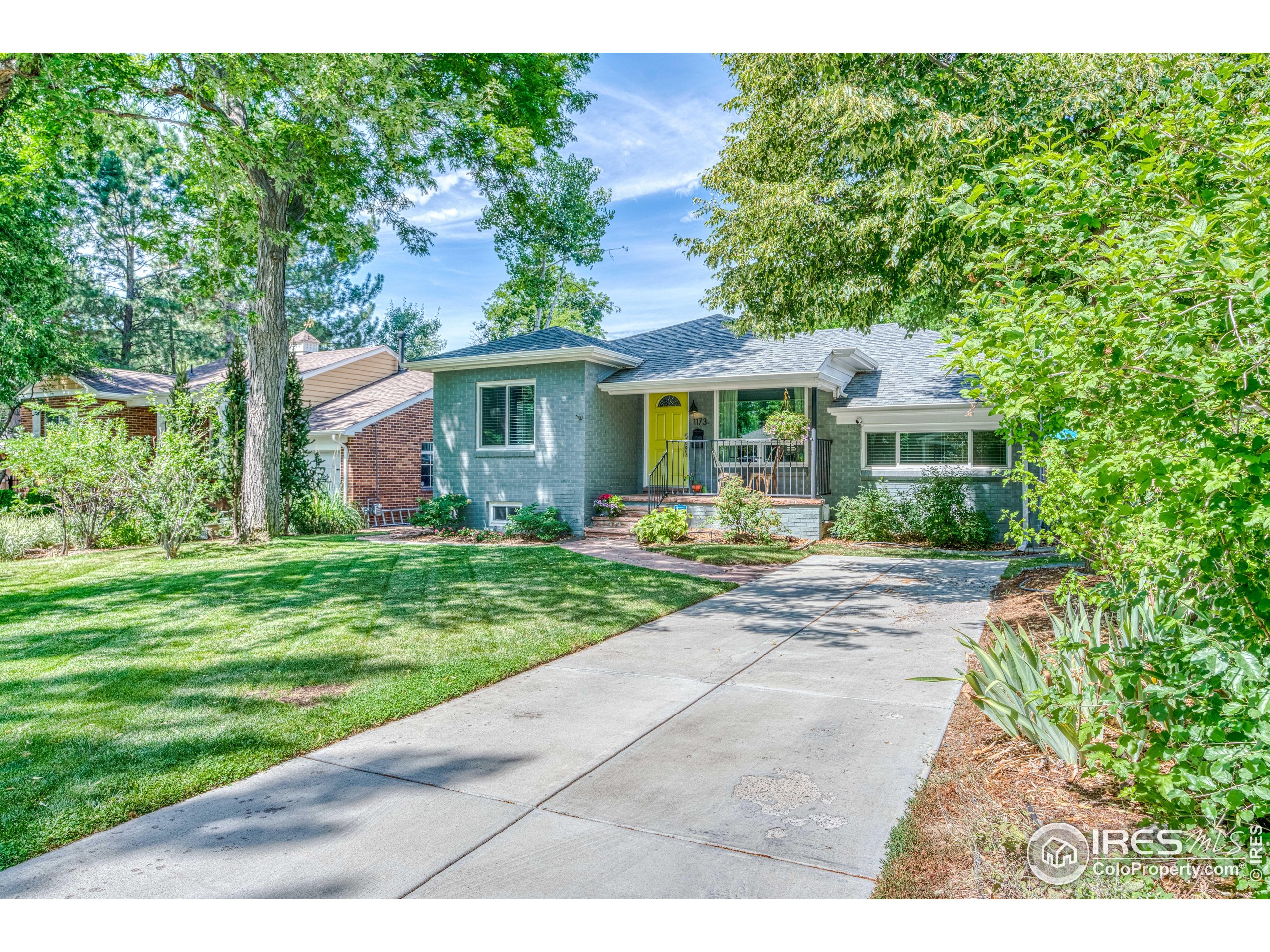 Denver, Colorado, 80220, United States, 4 Bedrooms Bedrooms, ,2 BathroomsBathrooms,Residential,For Sale,1901217