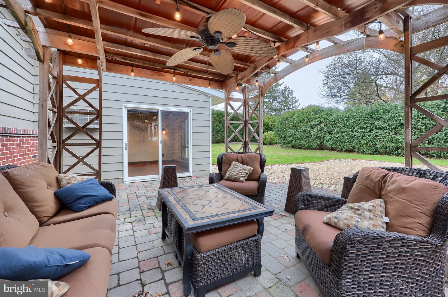 Lancaster, Pennsylvania, 17601, United States, 4 Bedrooms Bedrooms, ,3 BathroomsBathrooms,Residential,For Sale,1999084