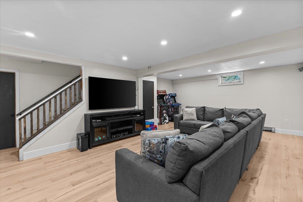 Morristown, Vermont, 05661, United States, 3 Bedrooms Bedrooms, ,1 BathroomBathrooms,Residential,For Sale,1917533