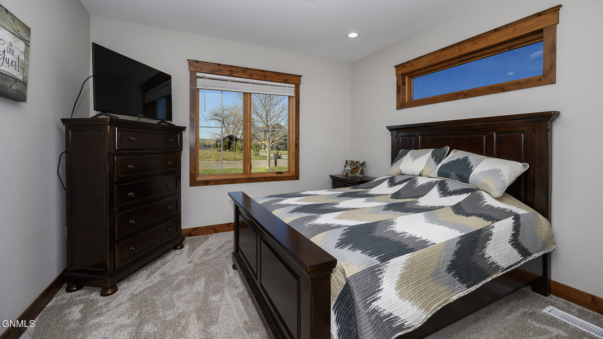 Bismarck, North Dakota, 58503, United States, 3 Bedrooms Bedrooms, ,3 BathroomsBathrooms,Residential,For Sale,1995468